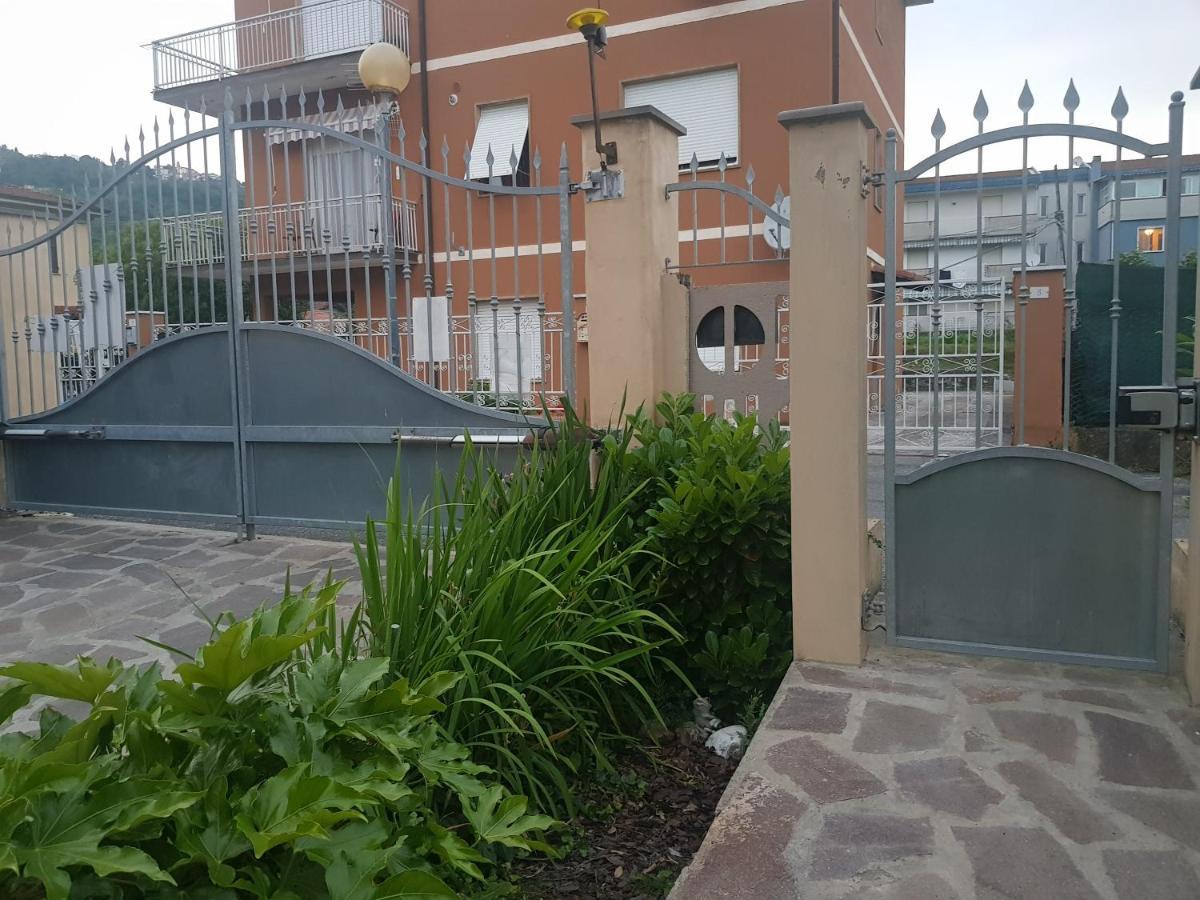B&B La Damigiana Fioi Piano di Follo Exterior photo
